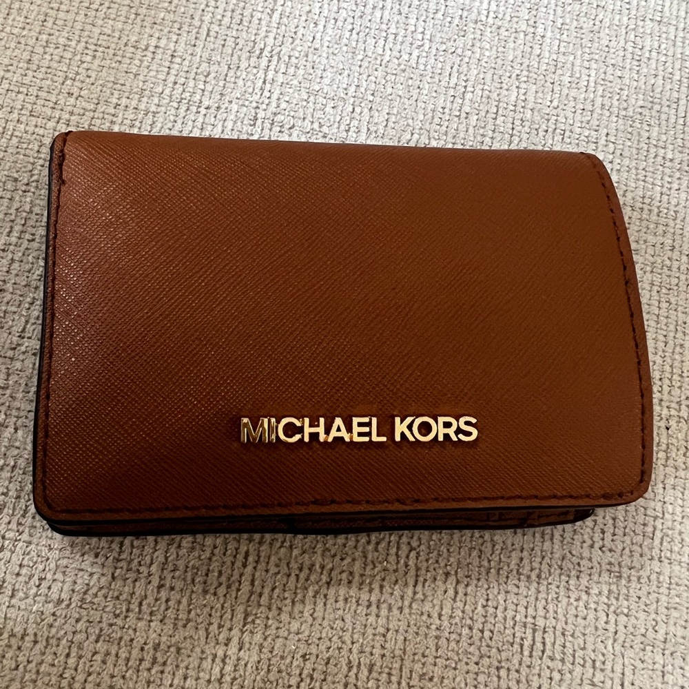 AUTHENTIC Michael Kors travel wallet
